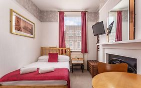 St Athans Hotel